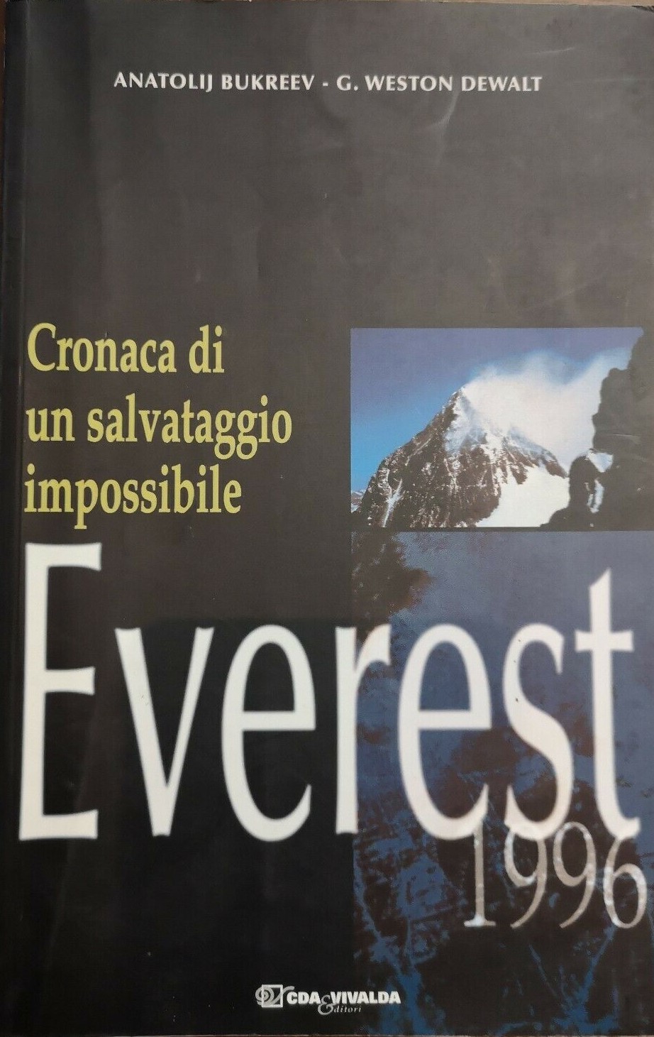 “Everest 1996: cronaca di un salvataggio impossibile”: un libro racconta la verità