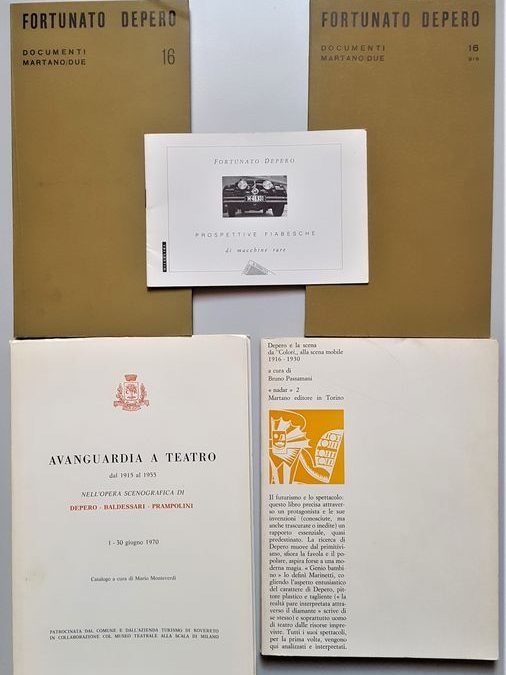 In asta lotto di 5 libretti (anni 1969-1992) di mostre e studi su Fortunato Depero