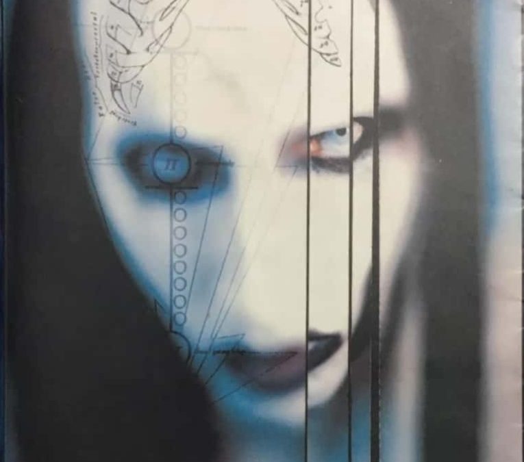 Marilyn Manson libro in italiano rarissimo completo di immagini e fotografie