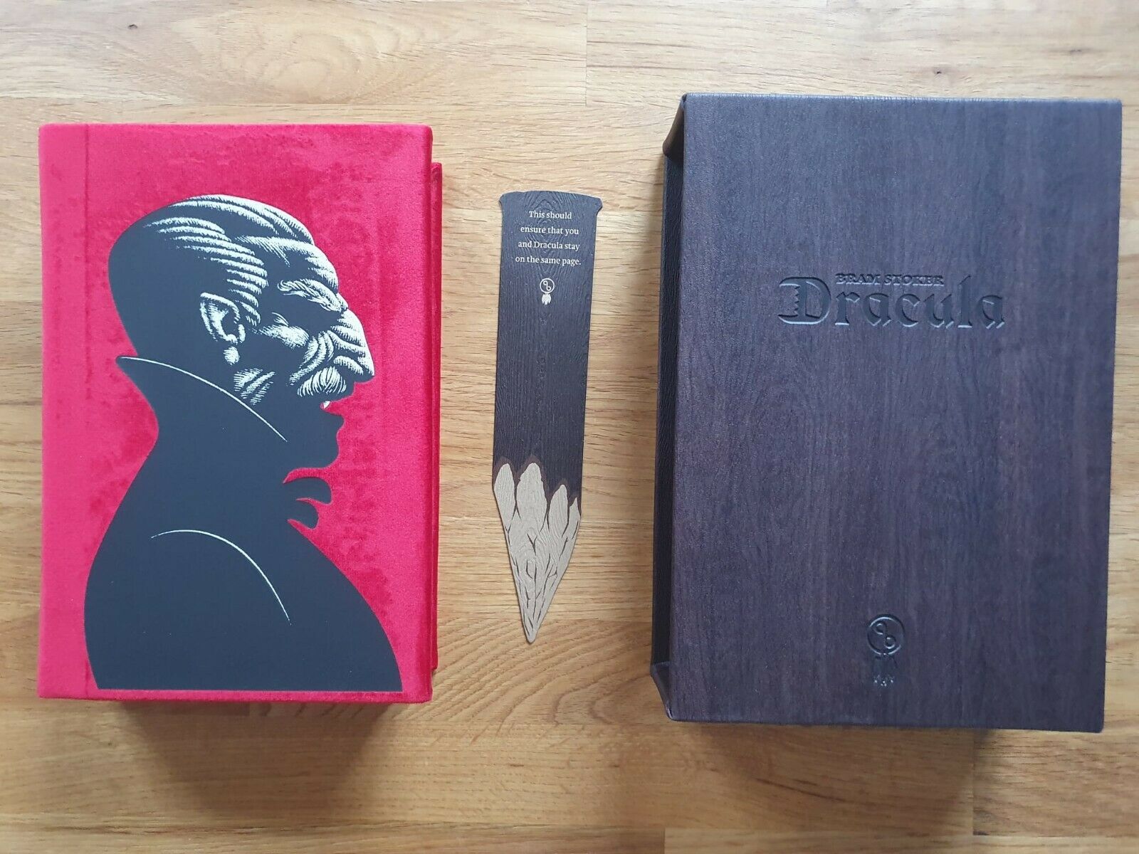 Un’eccezionale edizione moderna di “Dracula” di Bram Stoker stampata in Croazia